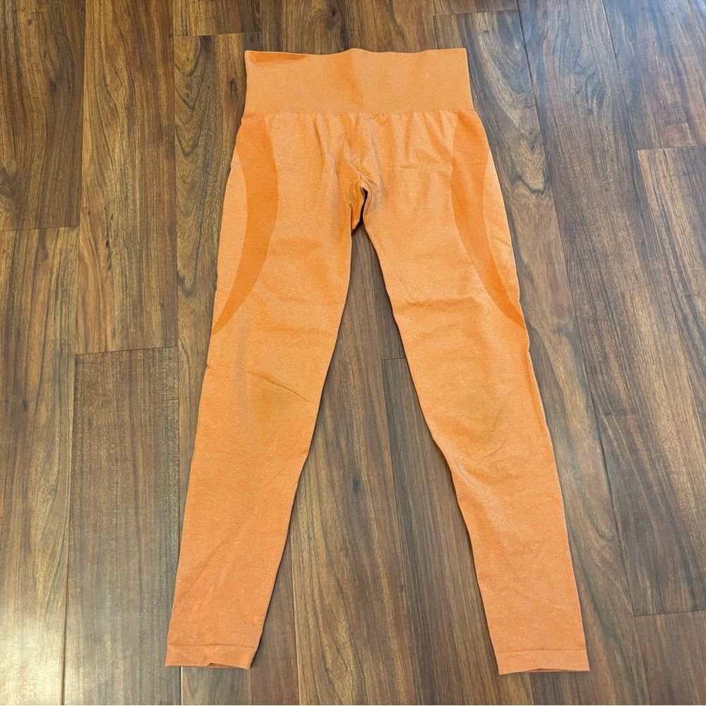 NVGTN Contour Seamless Leggings in Sunset Orange